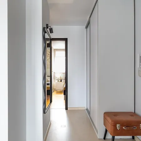 Lazienki Park Two-bedroom With Balcony By Mia 公寓