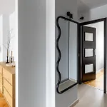 Lazienki Park Two-bedroom With Balcony By Mia Appartement Warschau