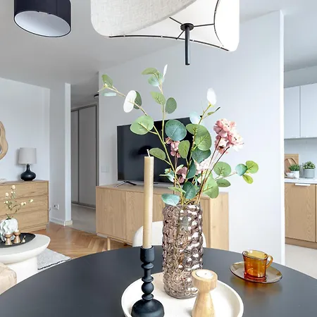 Lazienki Park Two-bedroom With Balcony By Mia Lejlighed Warszawa