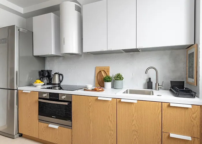 Lazienki Park Two-bedroom With Balcony By Mia Διαμέρισμα Βαρσοβία