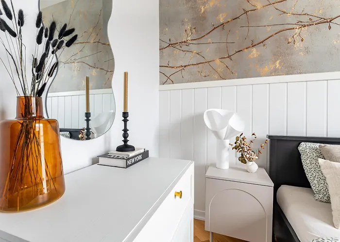 Διαμέρισμα Lazienki Park Two-bedroom With Balcony By Mia Βαρσοβία