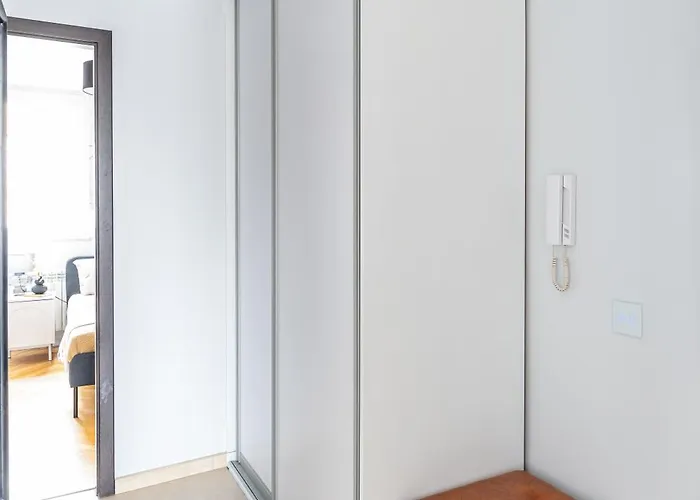 Lazienki Park Two-bedroom With Balcony By Mia Διαμέρισμα Βαρσοβία