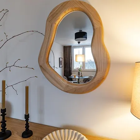 Lazienki Park Two-bedroom With Balcony By Mia Appartement